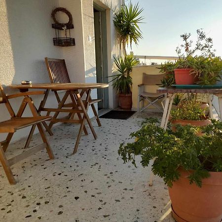 For Harbor Travelers Apartment Piraeus Exterior photo